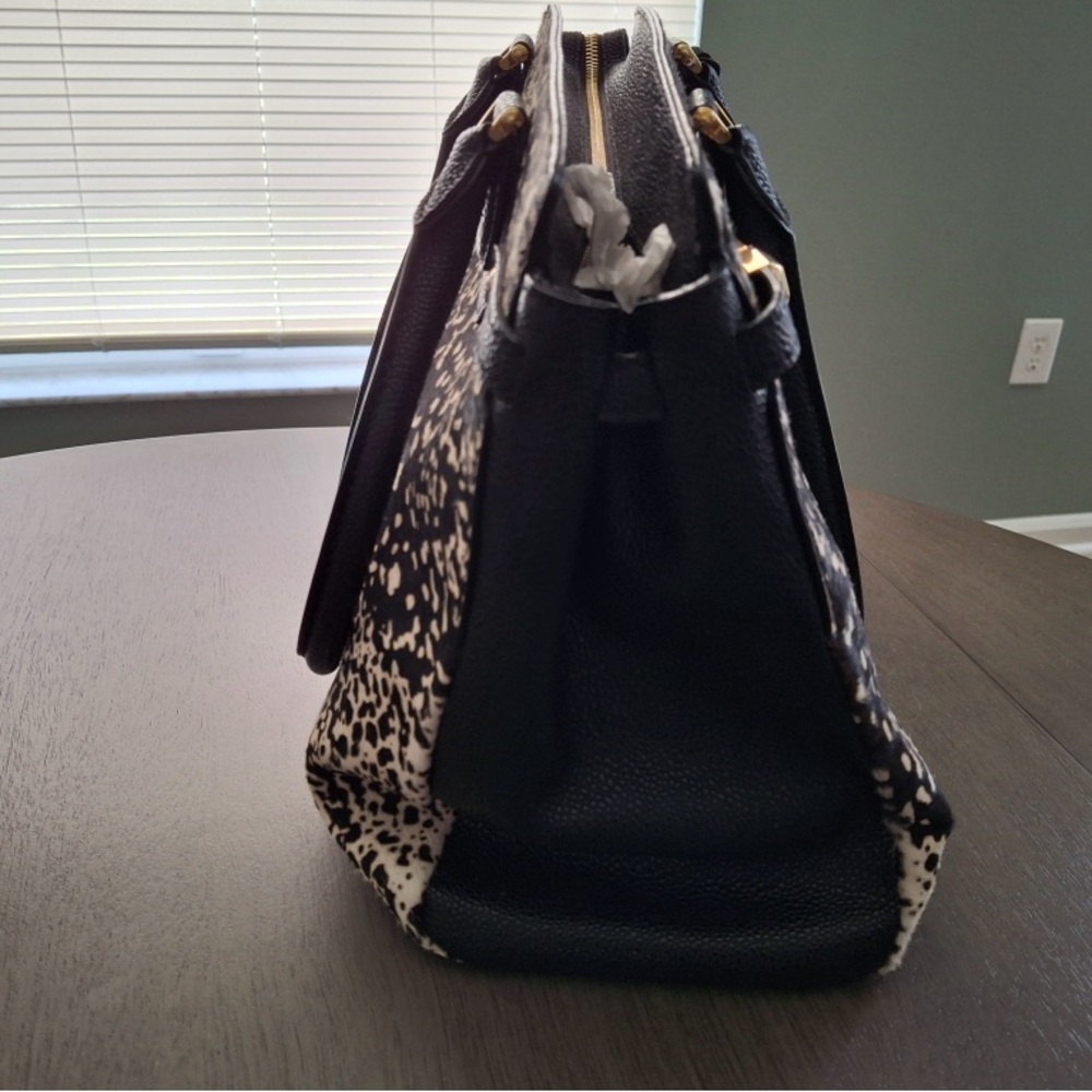 Beautiful, leopard print tote/satchel bag. In excellent condition barely worn - Picture 2 of 7